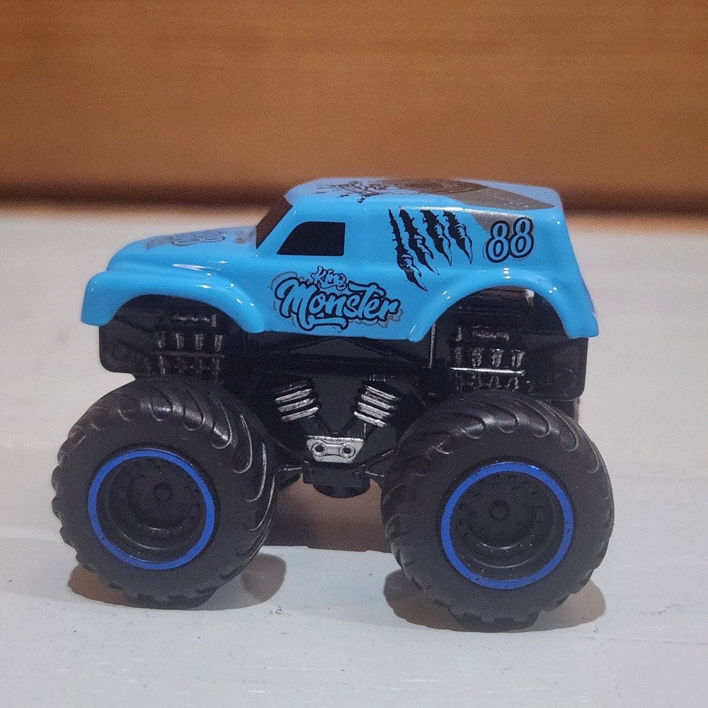 Brooklyn Lollipops King Monster #88 Blue Plastic‎ Diecast 4x4 Monster Truck 1:64